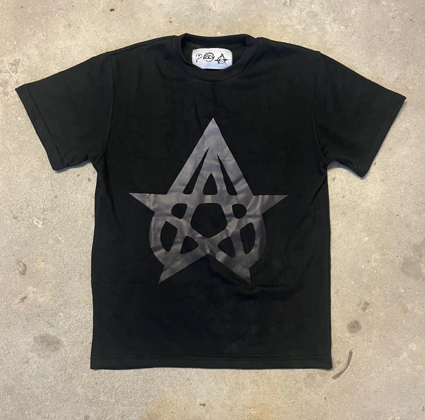 LOVE TEE